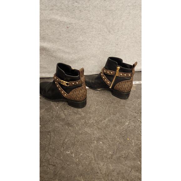 Michael Kors Leather Ankle Boot Women's 6 M Black Brow Studded Logo Ankle Boot‎ - Picture 5 of 9